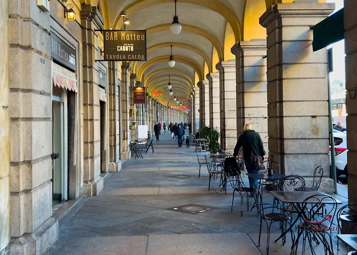 Centre Porto Antico 7min • Trains 4min アパート *
