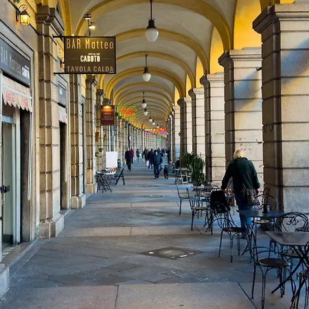 Centre Porto Antico 7min • Trains 4min アパート *